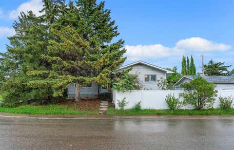 Photo of 4824 Vegas Way NW, Calgary, AB T3A 1W1 (MLS # A2312662)
