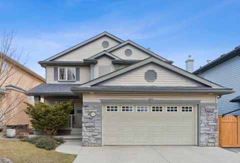 Photo of 212 Springmere Place, Chestermere, AB T1X 1J2 (MLS # A2297982)