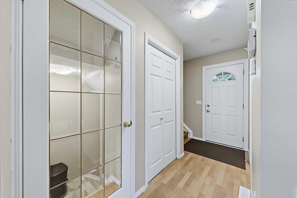 Photo of 3620 51 Street SW #15, Calgary, AB T3E 6N7 (MLS # A2338465)