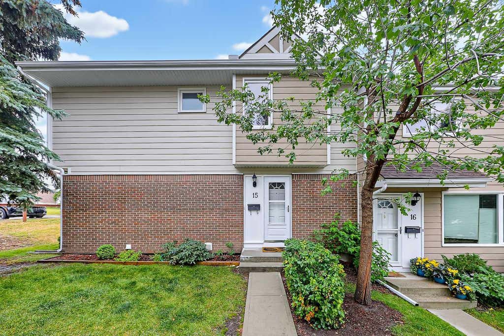 Photo of 3620 51 Street SW #15, Calgary, AB T3E 6N7 (MLS # A2338465)