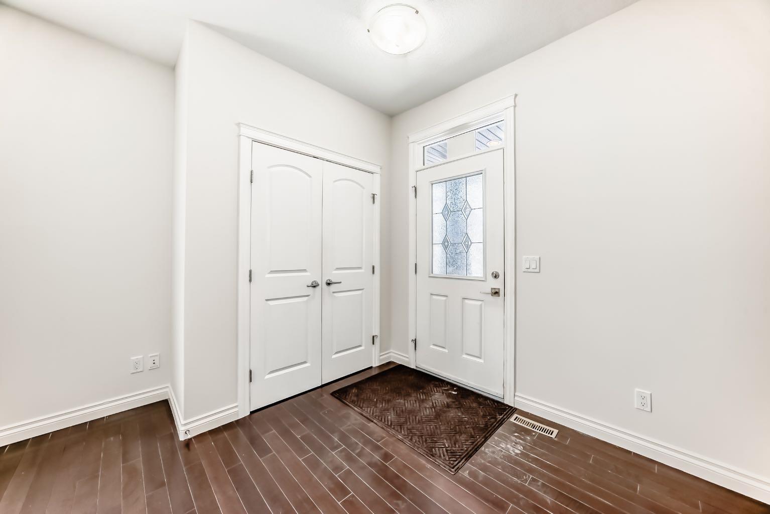 76 SADDLELAKE GREEN NE