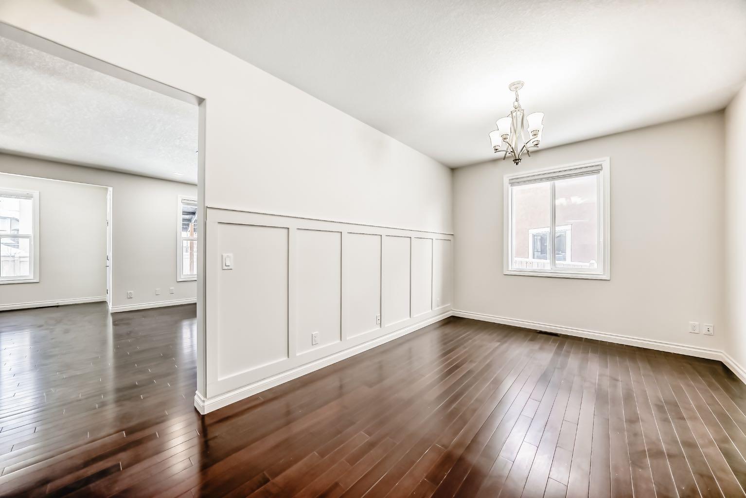 76 SADDLELAKE GREEN NE