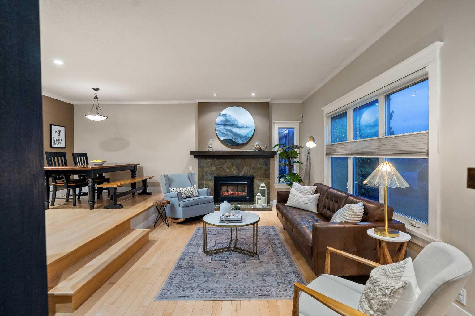 196 Lake Adams Crescent SE