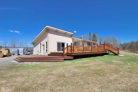 779 Makenny Street Hinton AB T7V 1H3