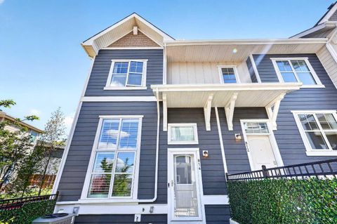 Photo of 814 Cranbrook Walk SE, Calgary, AB T3M 2V5 (MLS # A2314005)