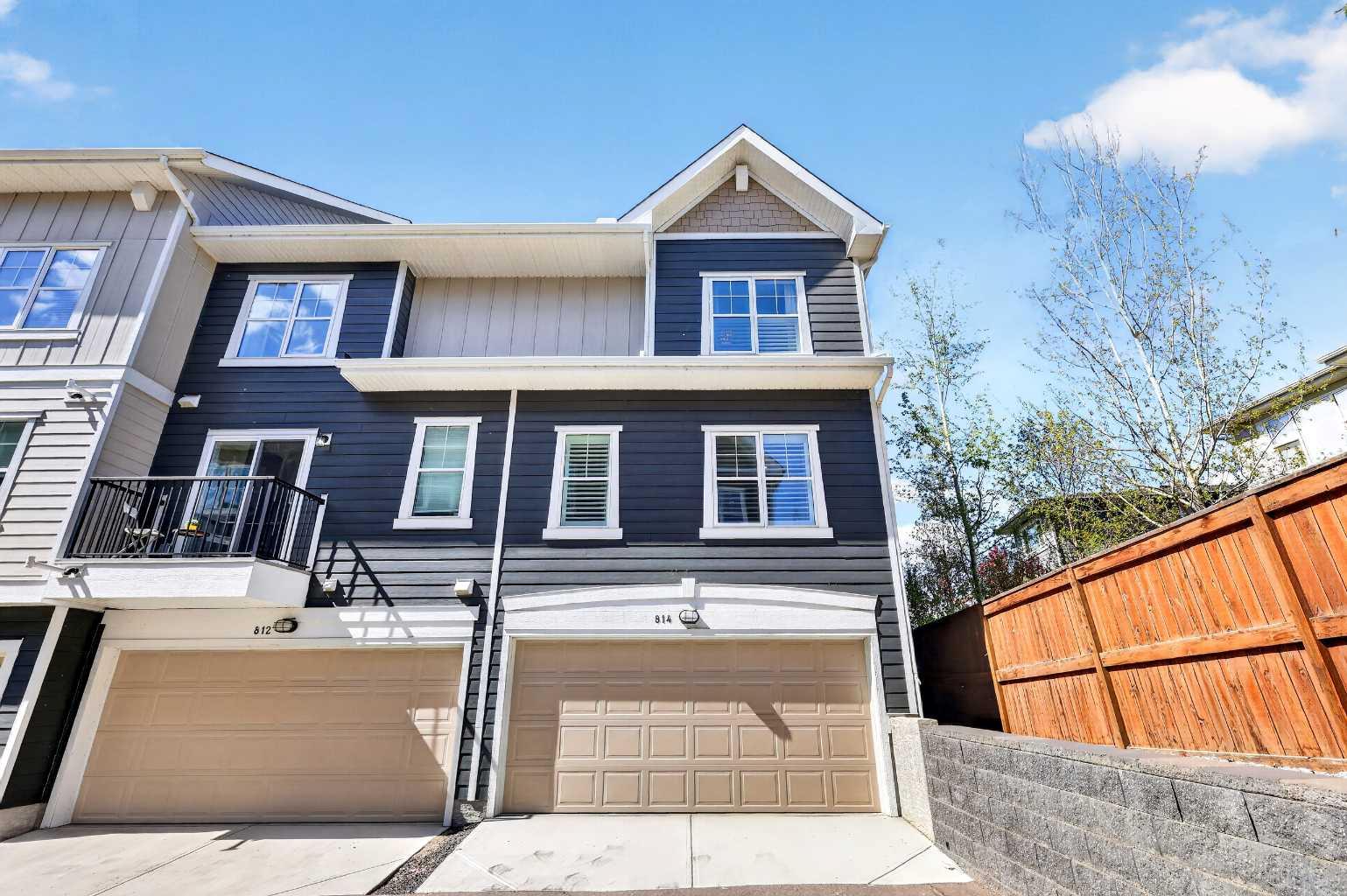814 Cranbrook Walk SE