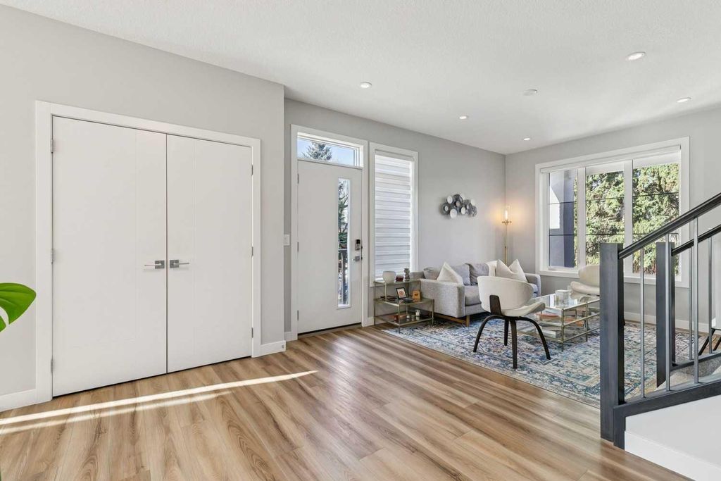 Photo of 1710 28 Avenue SW #21, Calgary, AB T2T 1J6 (MLS # A2302452)