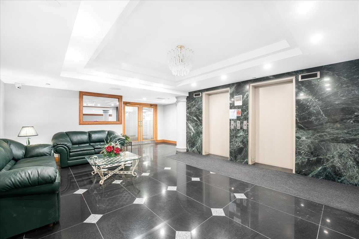 200 Lincoln Way SW 302