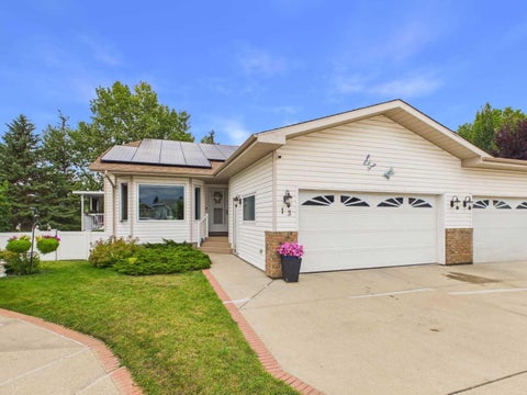 Photo of 13 Dunn Close, Red Deer, AB T4R 2M6 (MLS # A2342663)