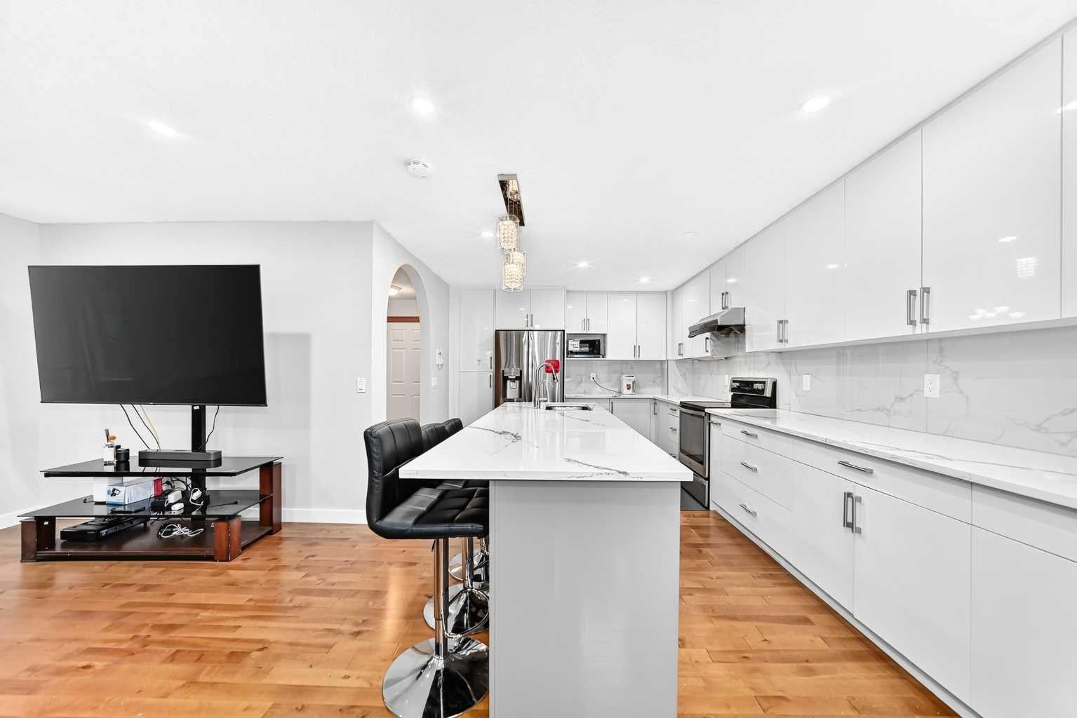 22 Hidden Creek Drive NW