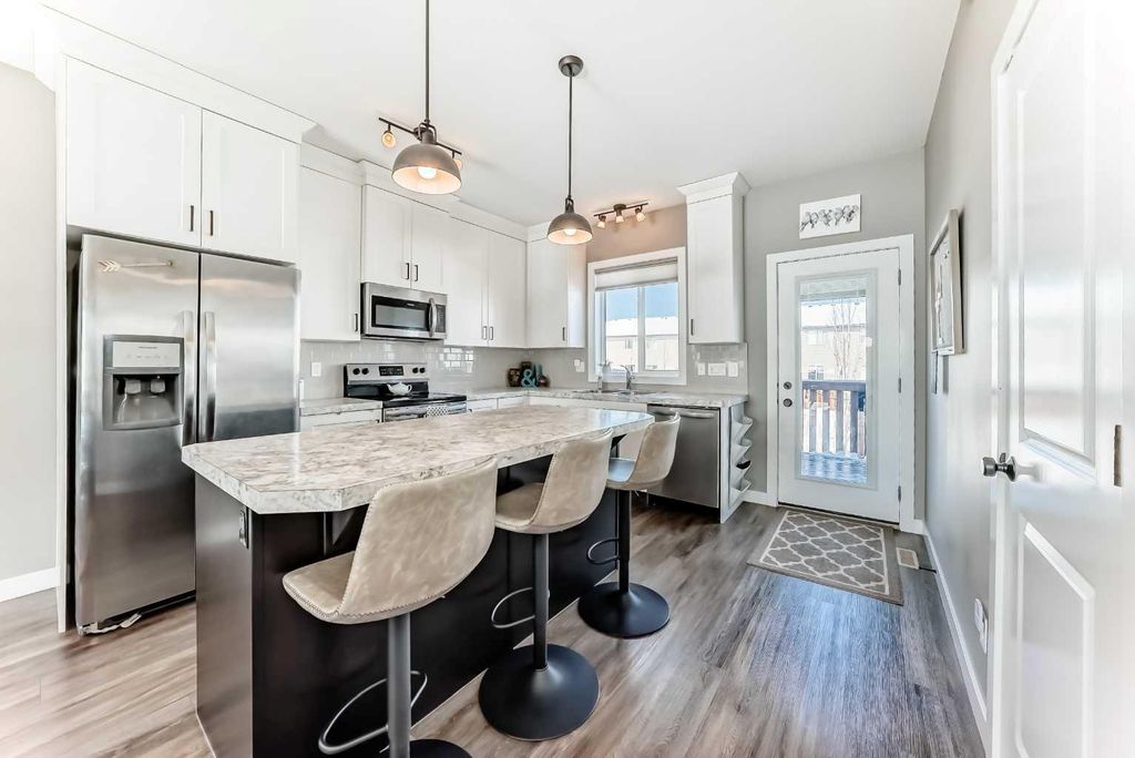 Photo of 5804 62 Avenue, Ponoka, AB T4J 0C3 (MLS # A2293447)