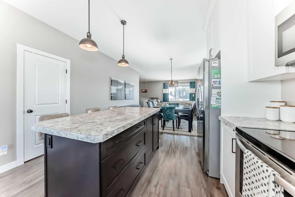 Photo of 5804 62 Avenue, Ponoka, AB T4J 0C3 (MLS # A2293447)