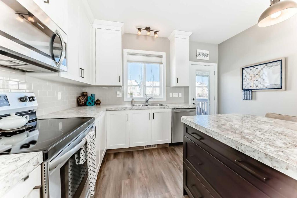 Photo of 5804 62 Avenue, Ponoka, AB T4J 0C3 (MLS # A2293447)