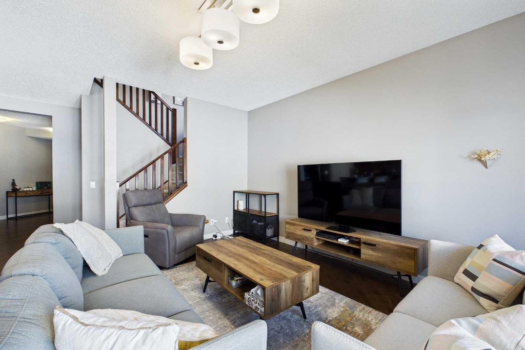 Photo of 163 Panamount Circle NW, Calgary, AB T3K 0G9 (MLS # A2341809)