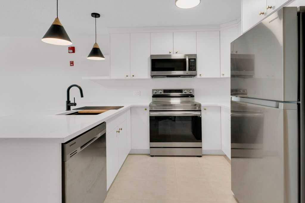 30 Richard Court SW 140