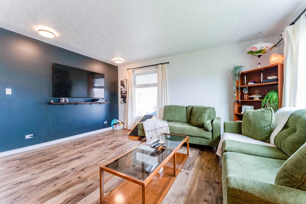 Photo of 972 Poplar Avenue, Pincher Creek, AB T0K 1W0 (MLS # A2352353)