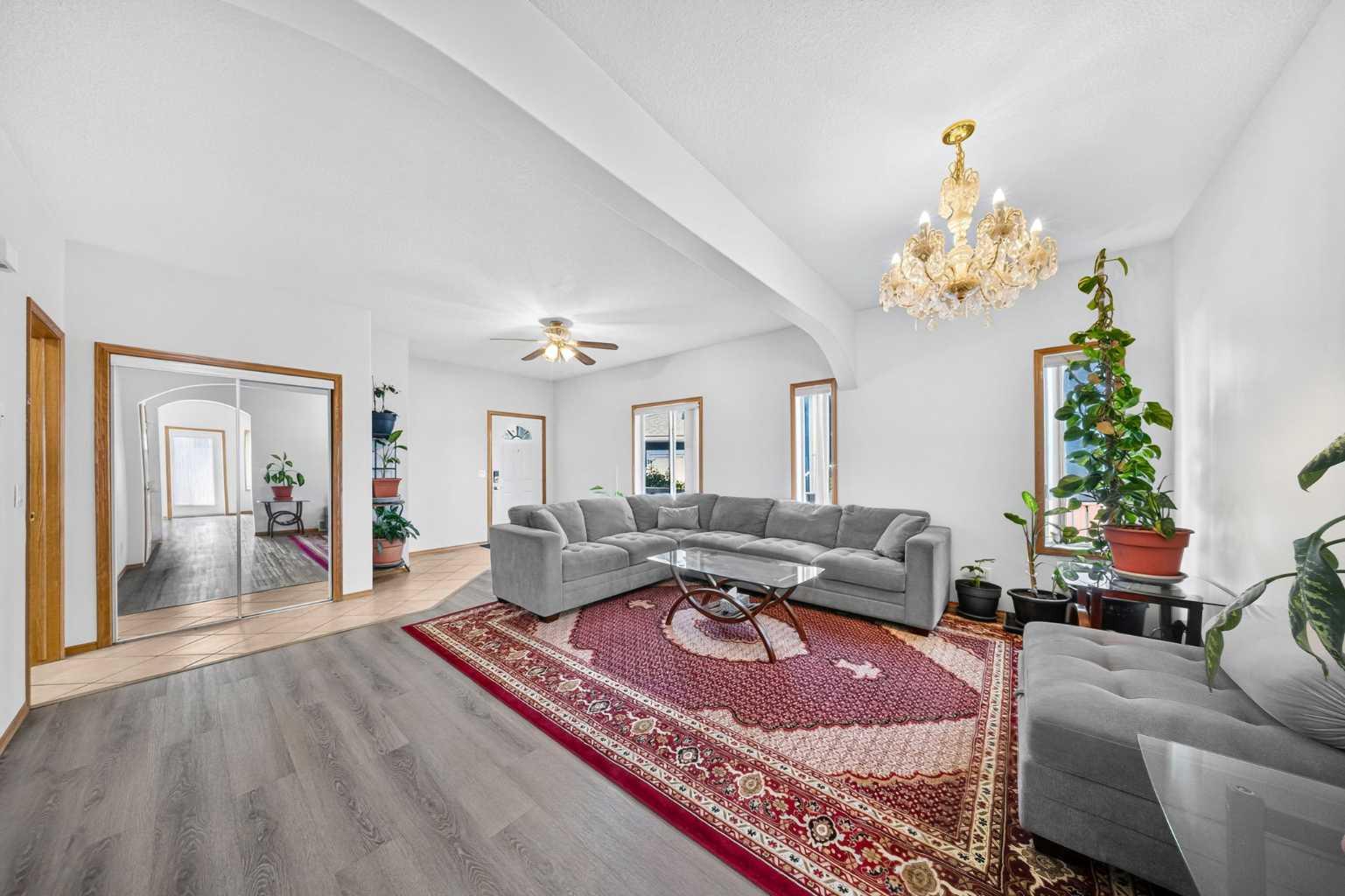 125 Tarawood Place NE