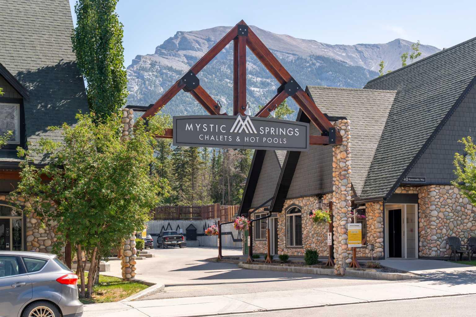 140 Kananaskis Way 109