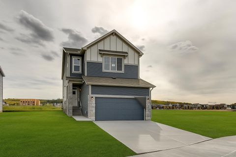 Photo of 31 Creekstone Green SW, Calgary, AB T2X 6H6 (MLS # A2268823)