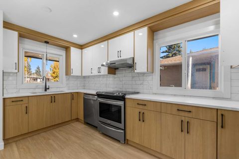 4229 Richmond Road SW Calgary AB T3E 4P4