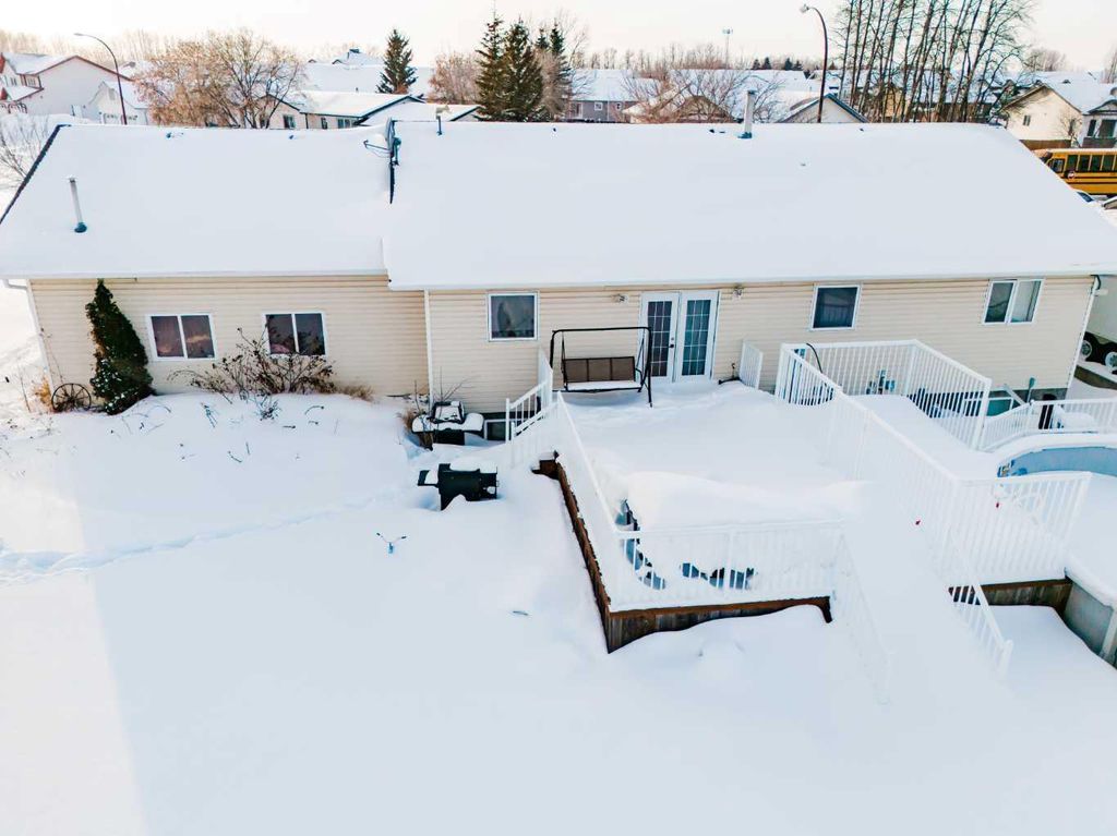 Photo of 9105 Forest Street, La Crete, AB T0H 2H0 (MLS # A2292436)