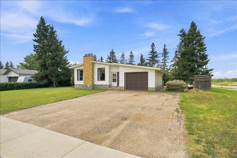 Photo of 1121 5 Avenue, Beaverlodge, AB T0H 0C0 (MLS # A2332717)
