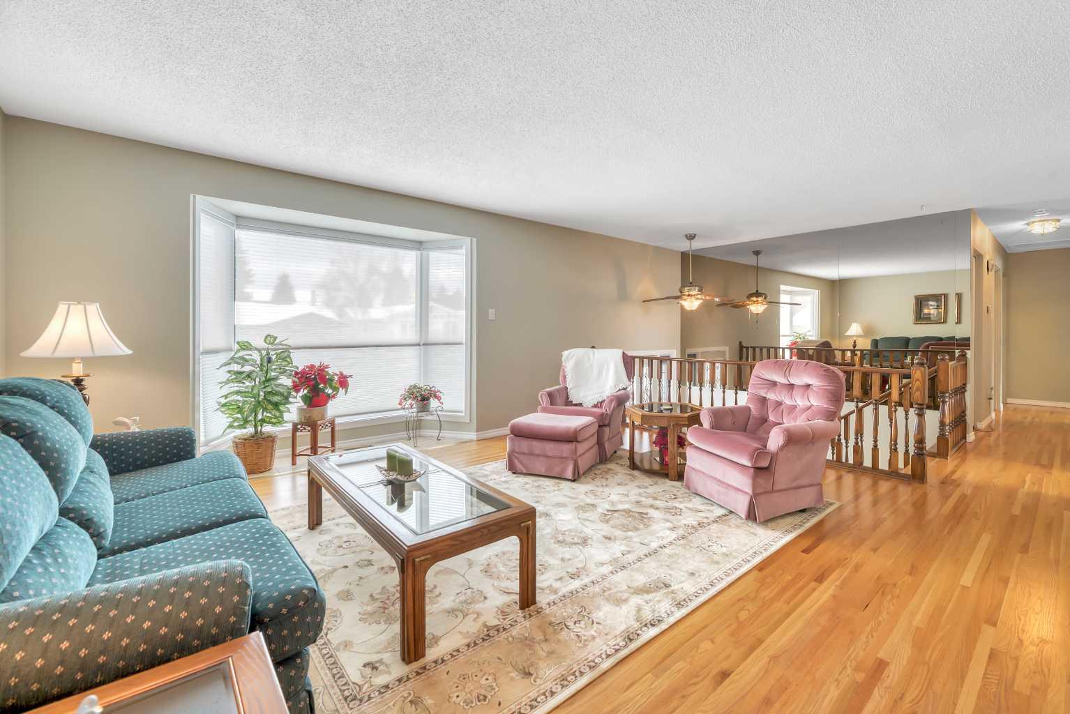 12132 Lake Waterton Crescent SE