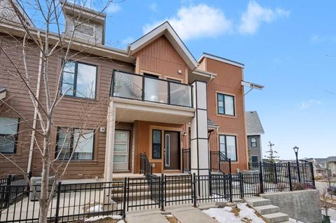 Photo of 117 Livingston Common NE, Calgary, AB T3P 1K1 (MLS # A2309535)