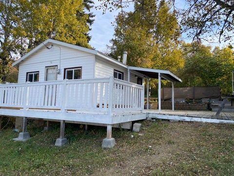 Photo of 313 Minnewaukan Road, Tillicum Beach, AB T4V 2M9 (MLS # A2347399)