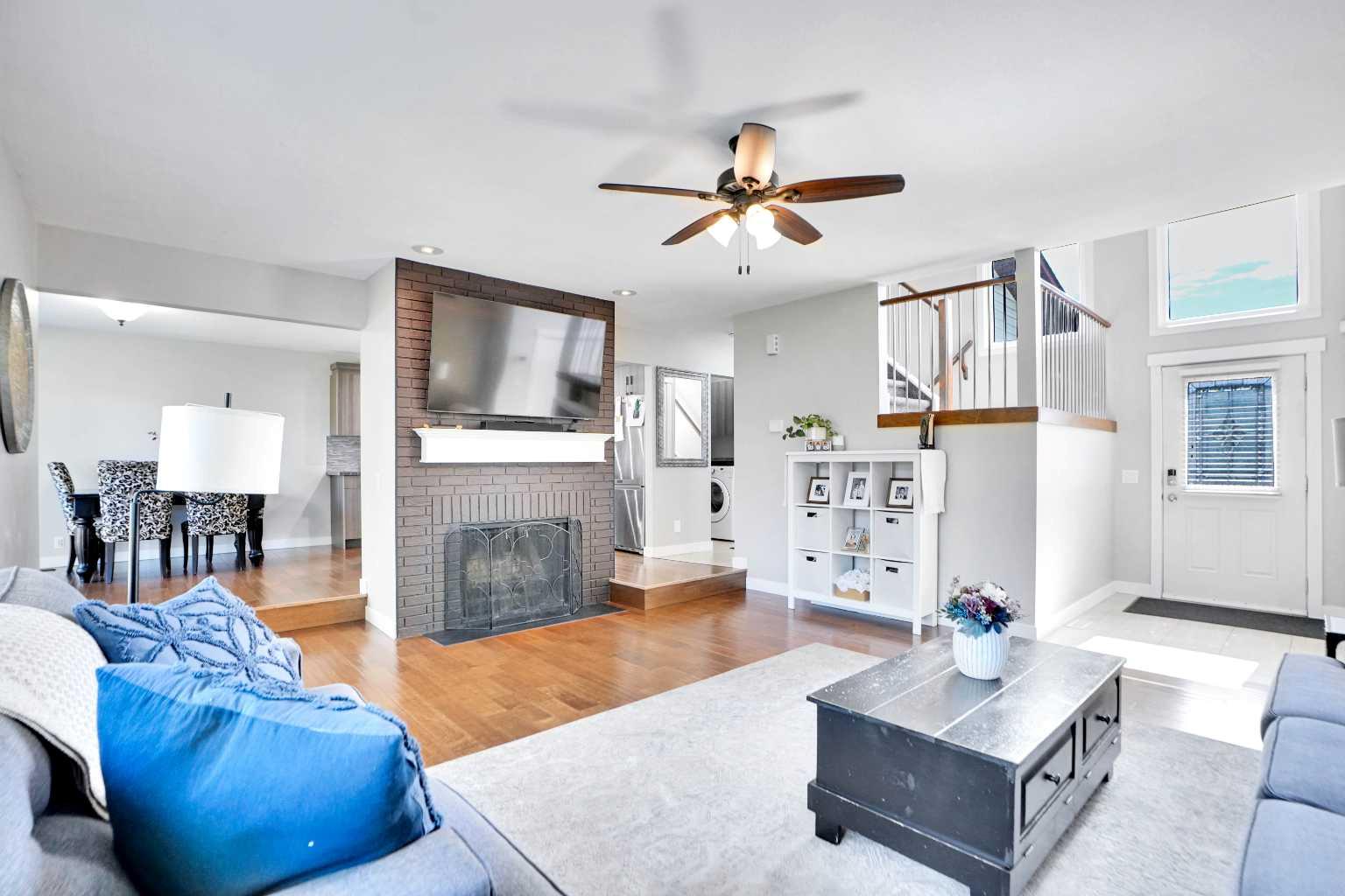 103 Castlebury Way NE