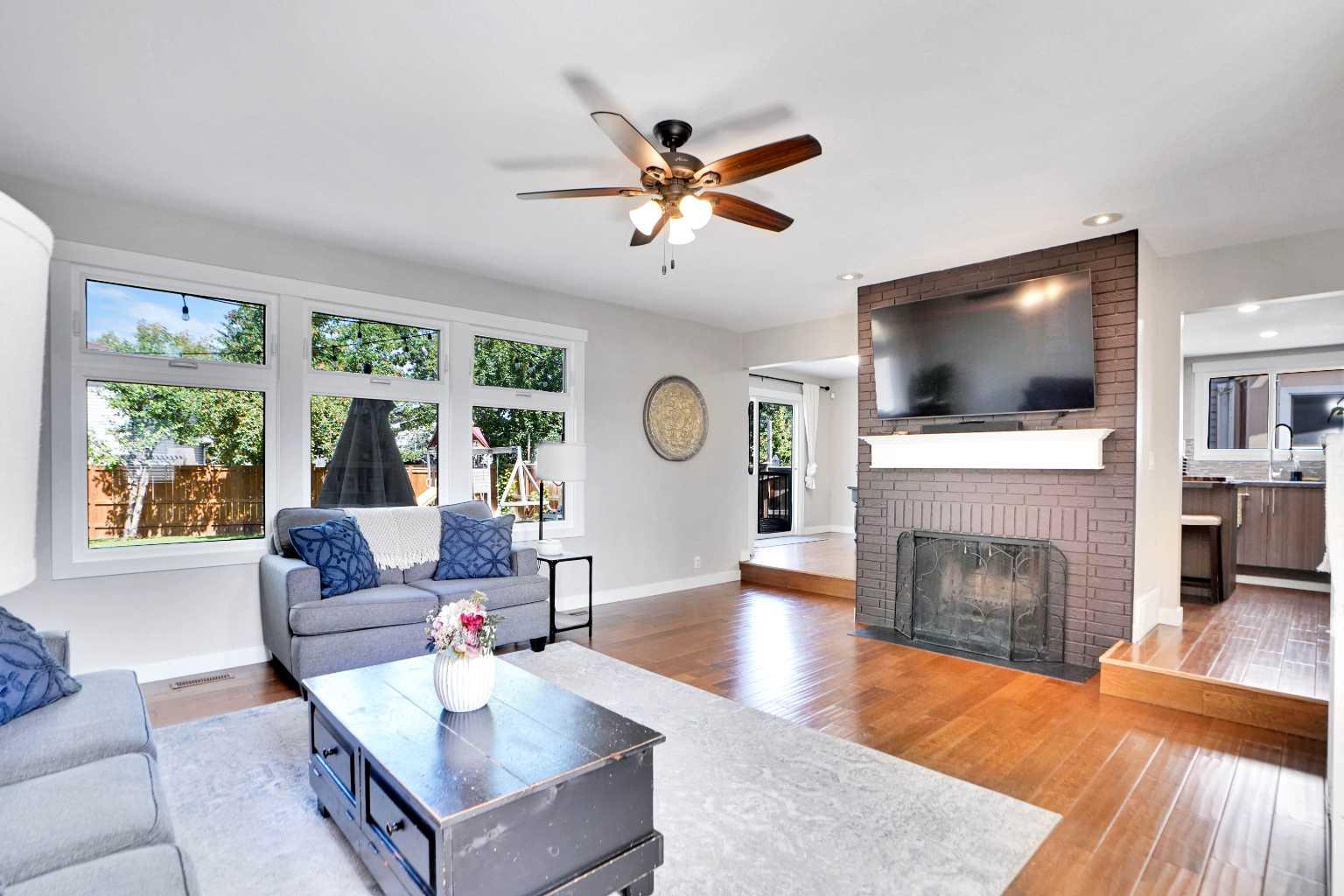 103 Castlebury Way NE