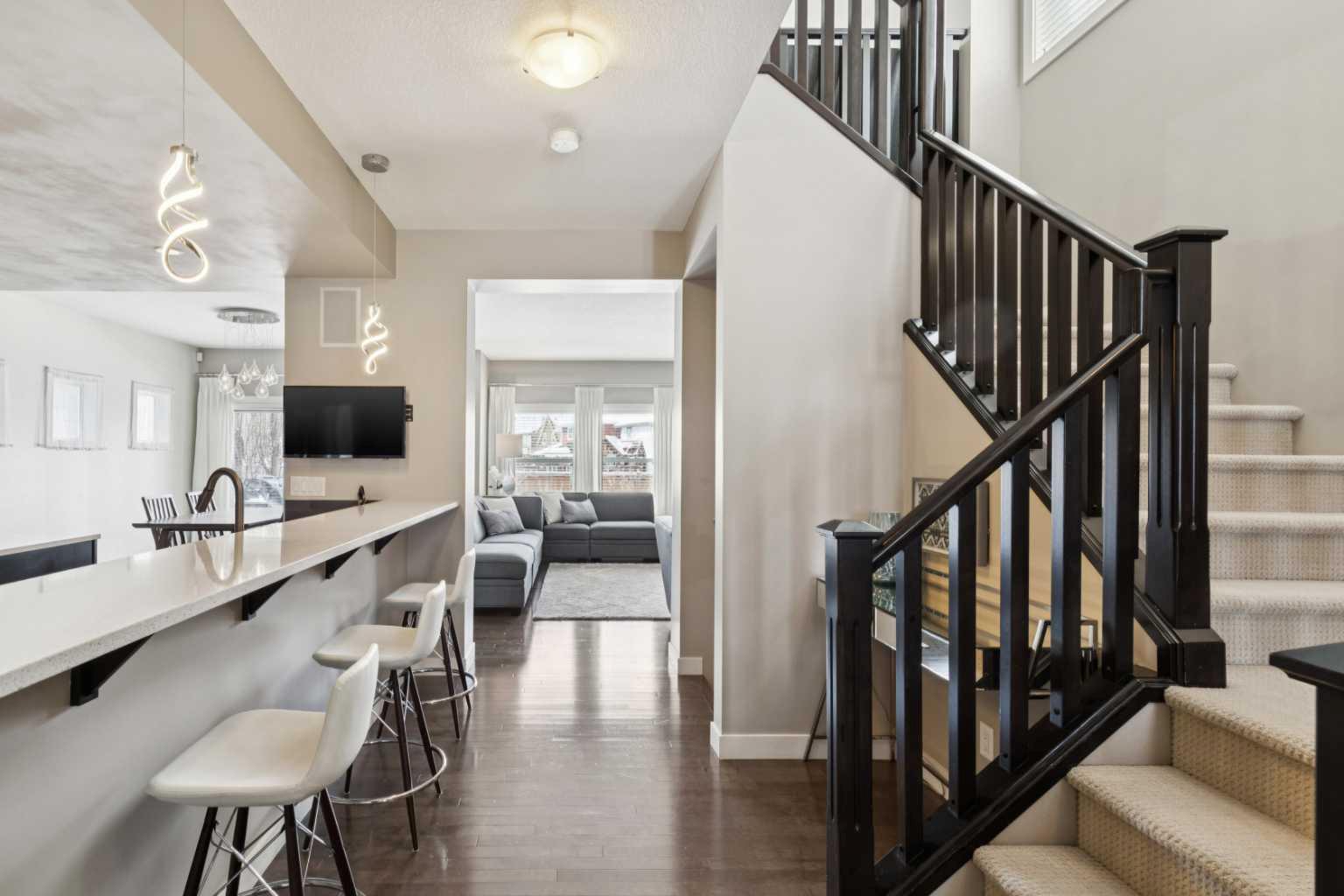 37 Mahogany Terrace SE