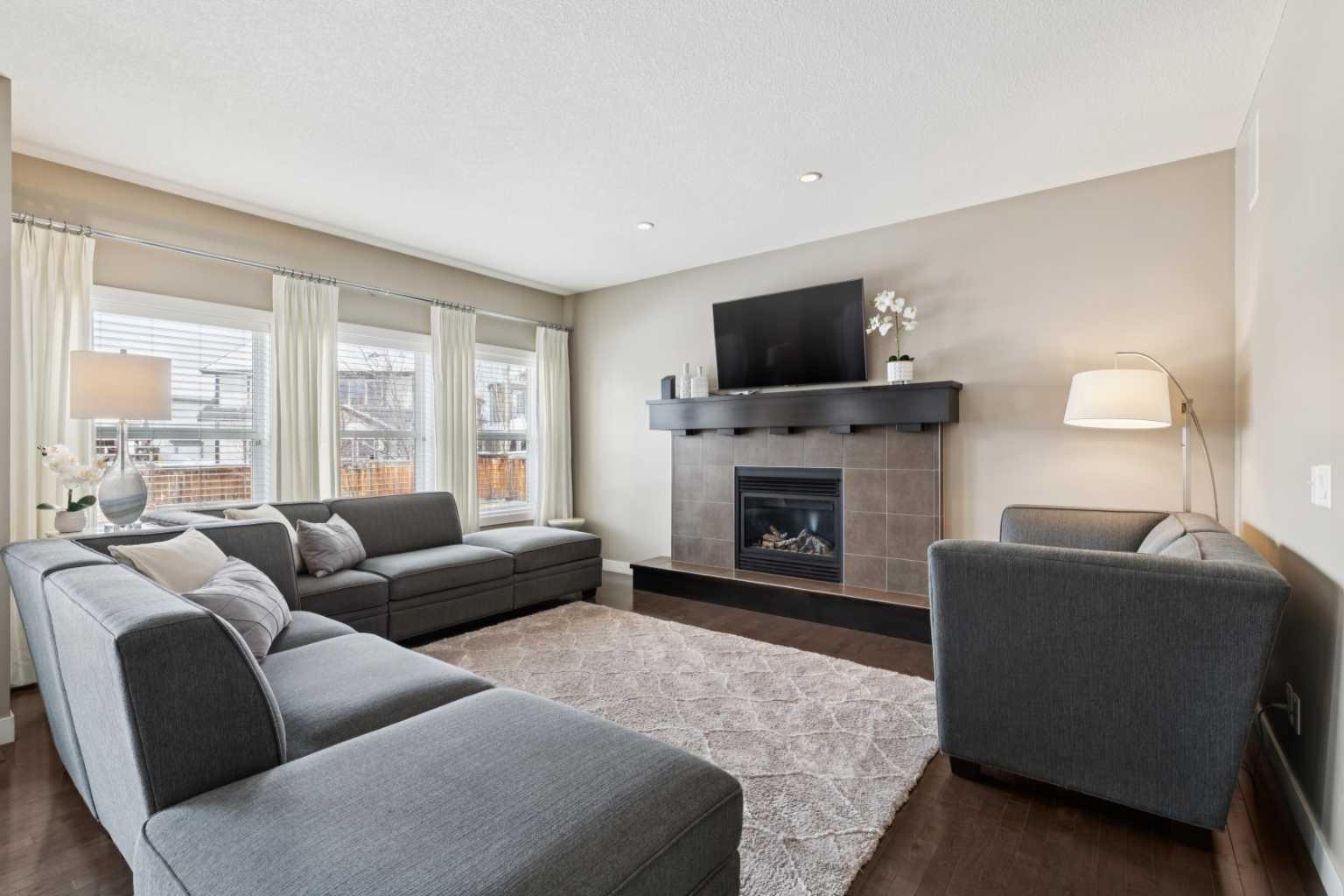 37 Mahogany Terrace SE