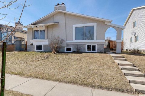 Photo of 71 Falton Drive NE, Calgary, AB T3K 1K6 (MLS # A2300870)