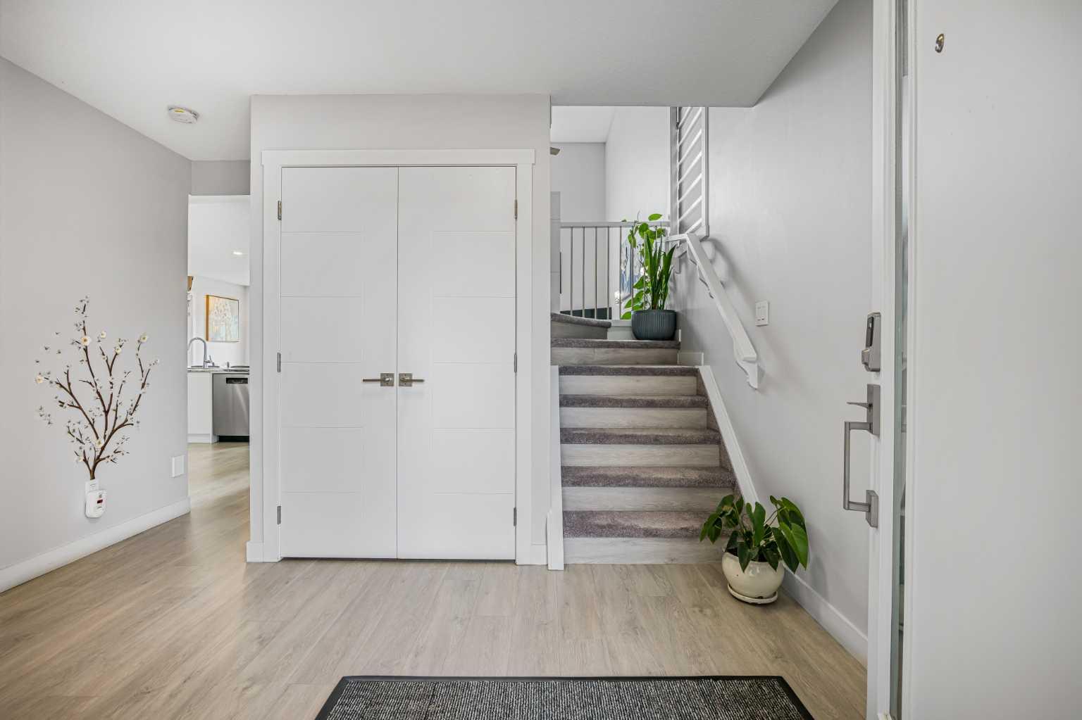 31 Saddleback Way NE