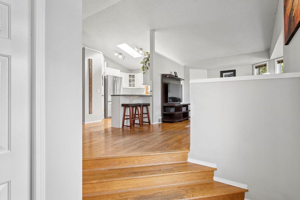 Photo of 319 Sheep River Place, Okotoks, AB T1S 1N7 (MLS # A2351447)