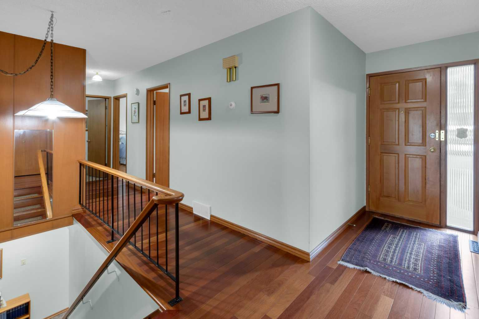 1801 Cayuga Drive NW