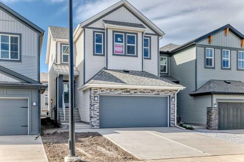 Photo of 29 Bartlett Way SE, Calgary, AB T3S 0P3 (MLS # A2260494) Photo of 29 Bartlett Way SE, Calgary, AB T3S 0P3 (MLS # A2260494)