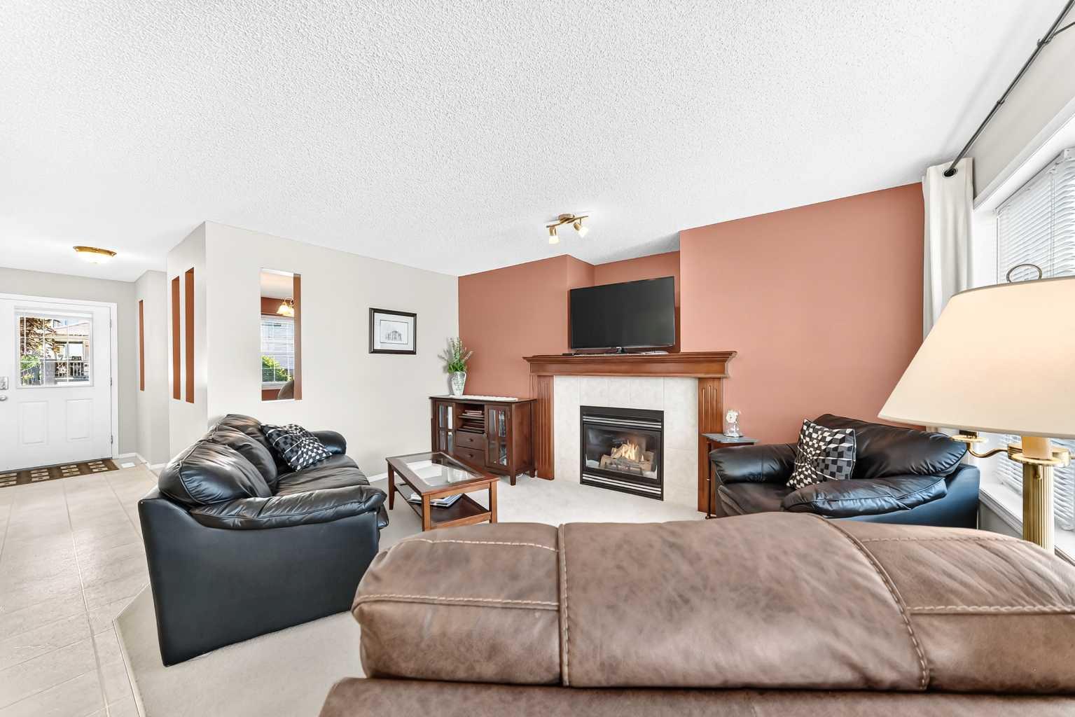 6 Cimarron Grove Way