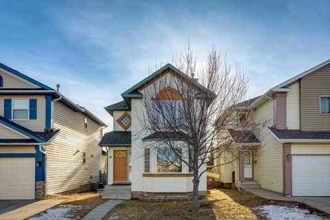 47 Covewood Park NE Calgary AB T3K 4T2