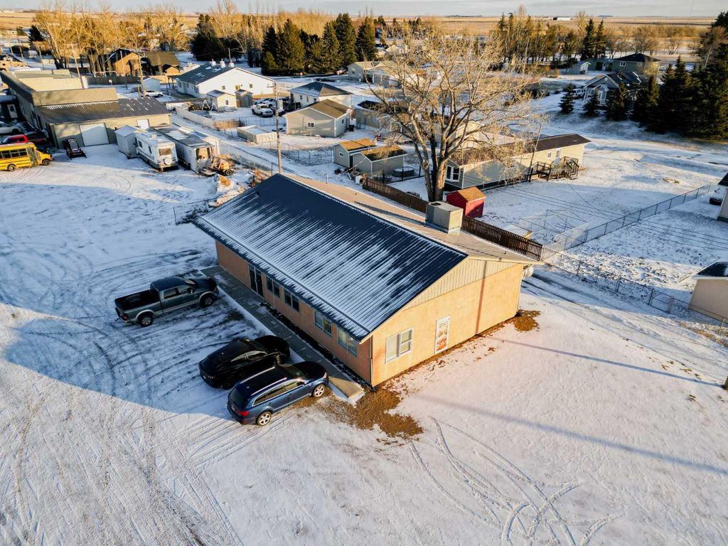 Photo of 406 1 Street S, Grassy Lake, AB T0K 0Z0 (MLS # A2313938)