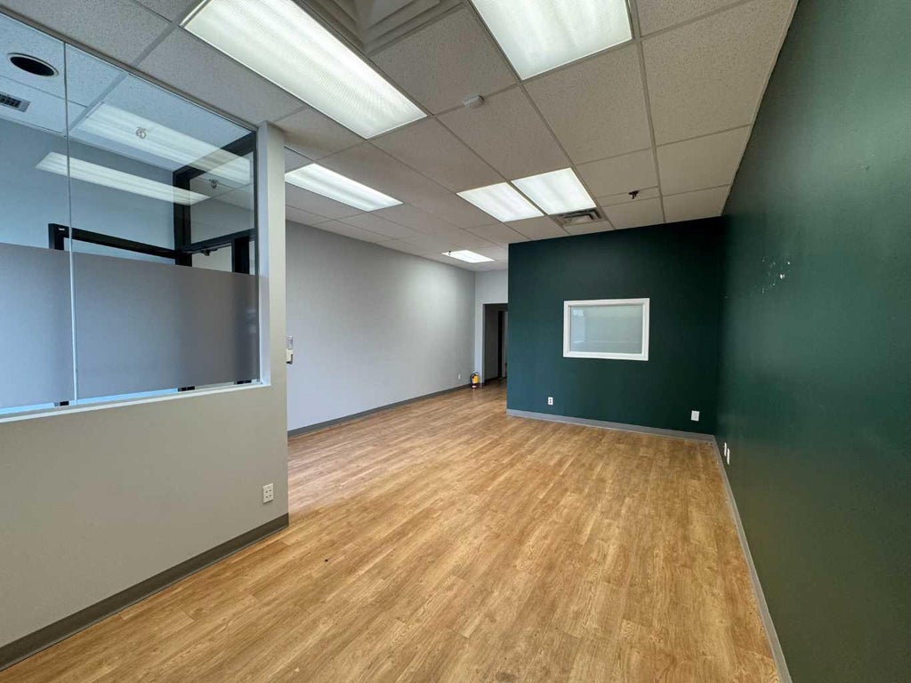 Photo of 523 Woodpark Boulevard SW #5A, Calgary, AB T2W 4J3 (MLS # A2314907)