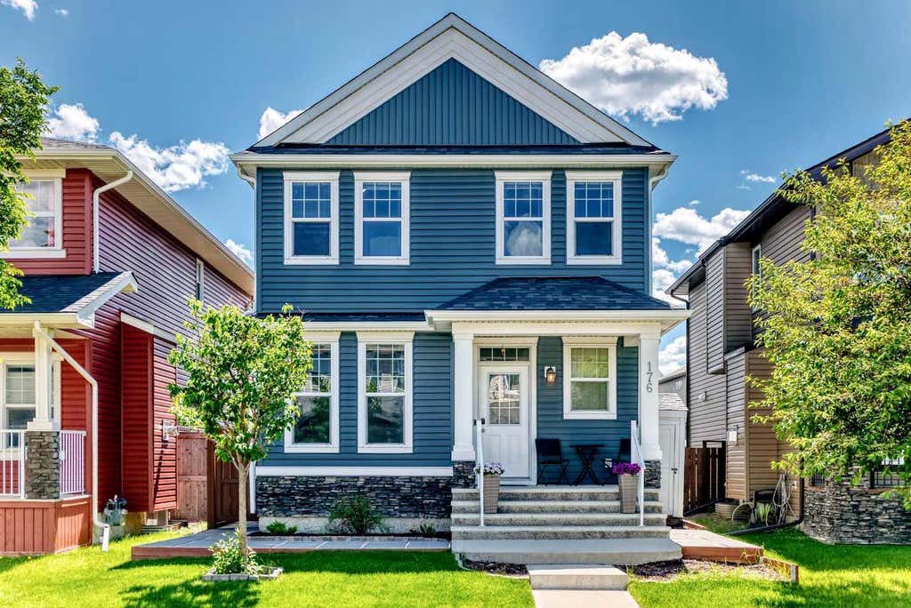 Photo of 176 Evanspark Gardens Gdns, Calgary, AB T3P 0G7 (MLS # A2321383)
