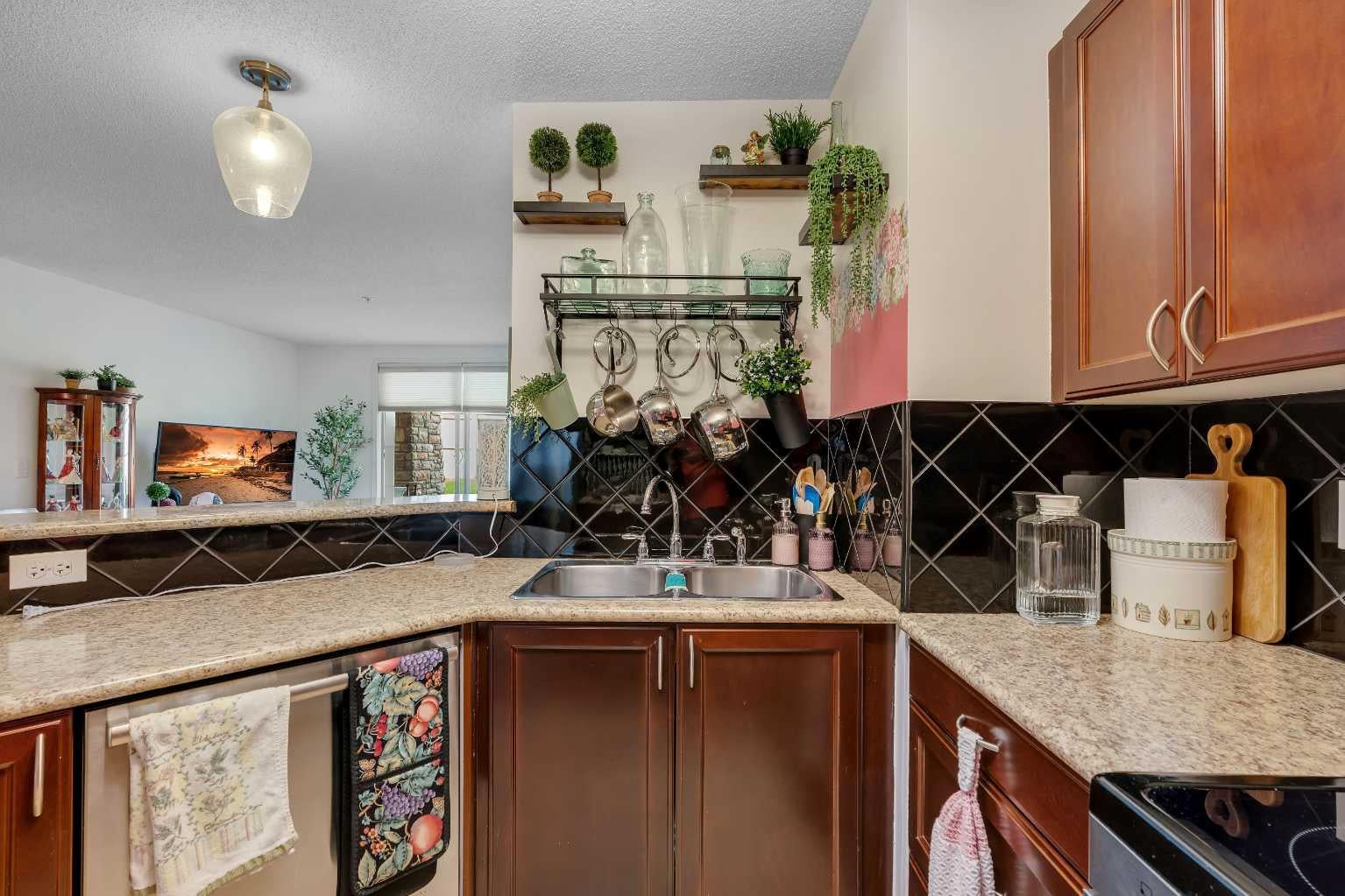 428 Chaparral Ravine View SE 116
