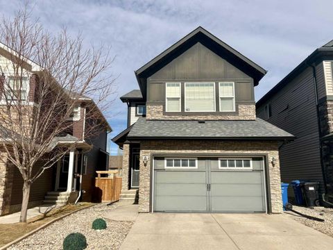 90 Nolancrest Rise NW Calgary AB T3R 0T2