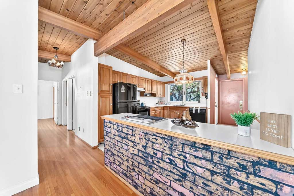 Photo of 1460 Northmount Drive NW, Calgary, AB T2L 0G6 (MLS # A2328607)