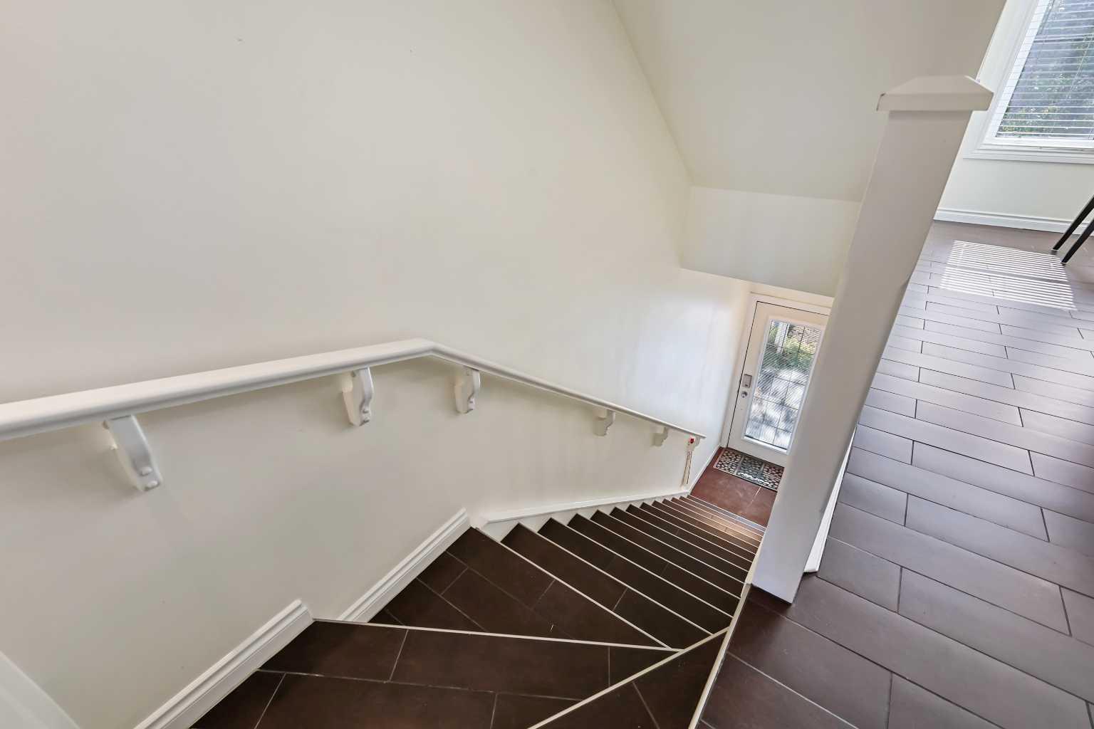 12 Chaparral Ridge Park SE