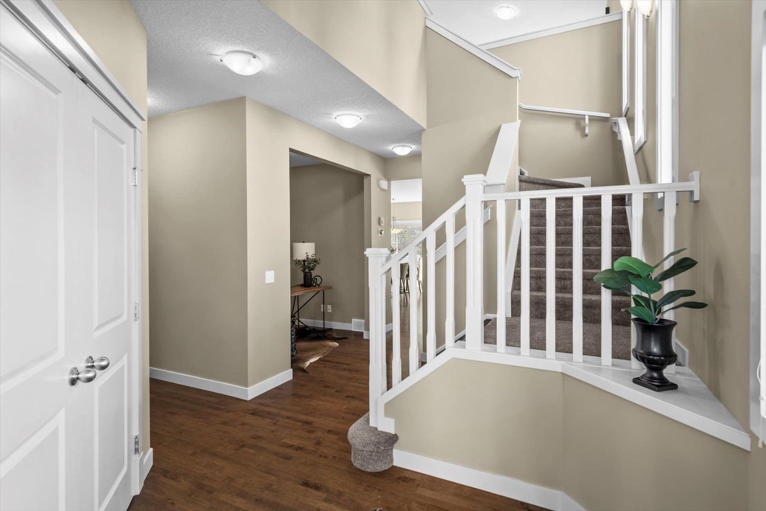 133 Sage Valley Close NW