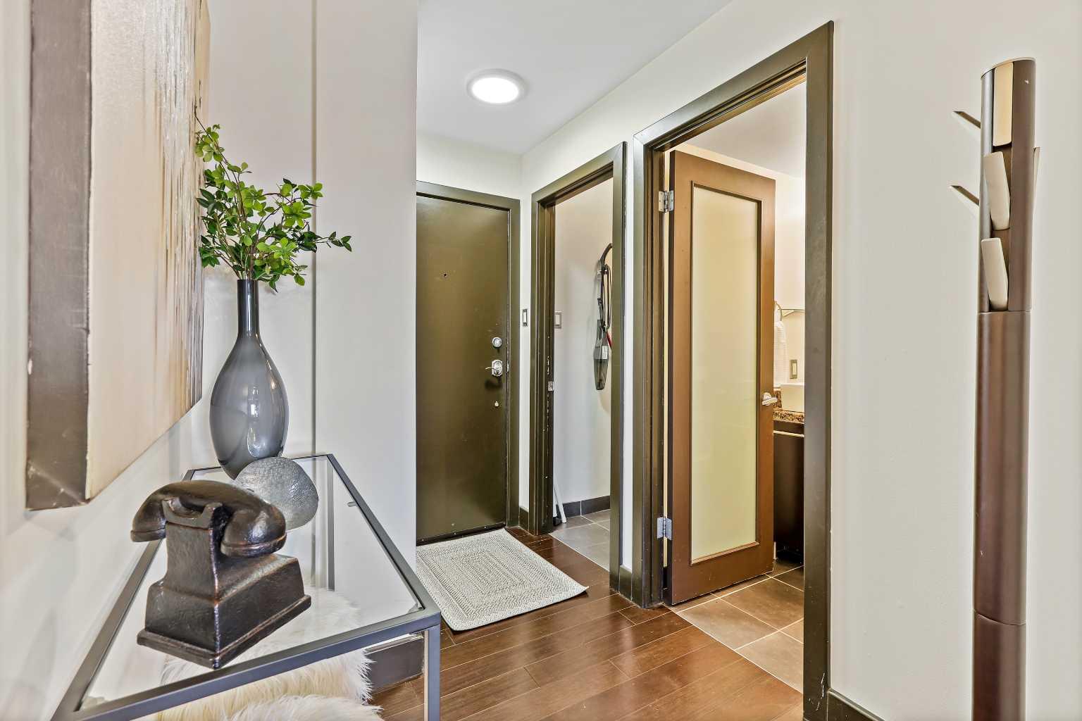 1709 19 Avenue SW 302