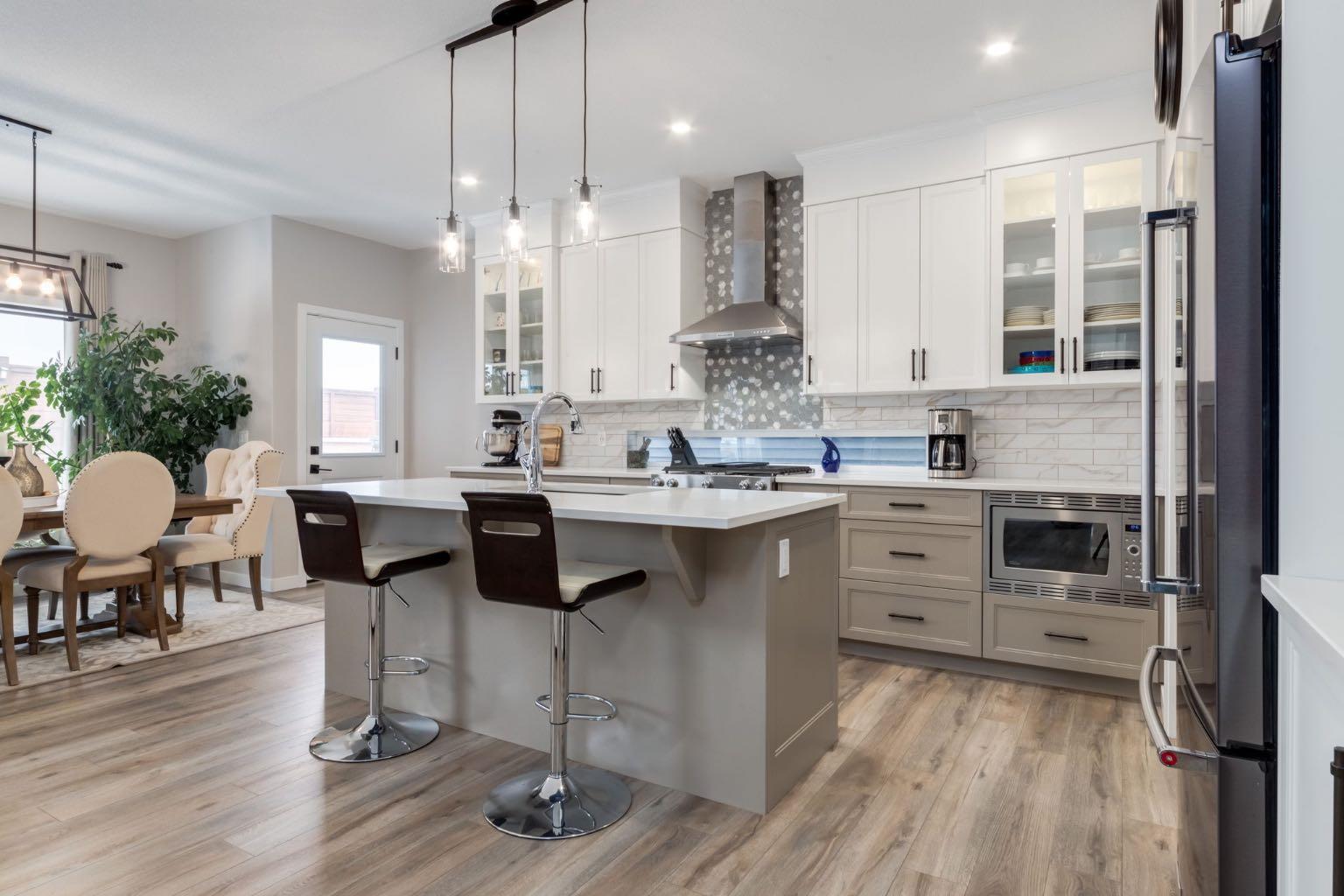 452 Chinook Gate Square SW